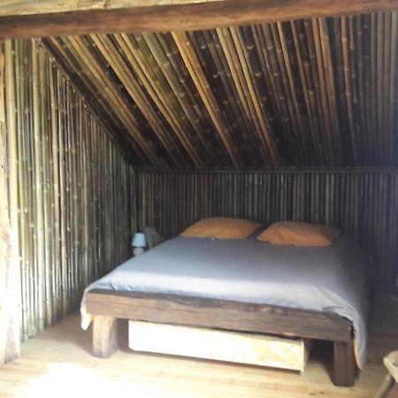 Bed and Breakfast Instant De Liberte Дигуэн Экстерьер фото